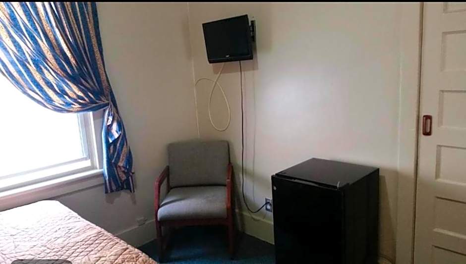 A Voyageur's Guest House