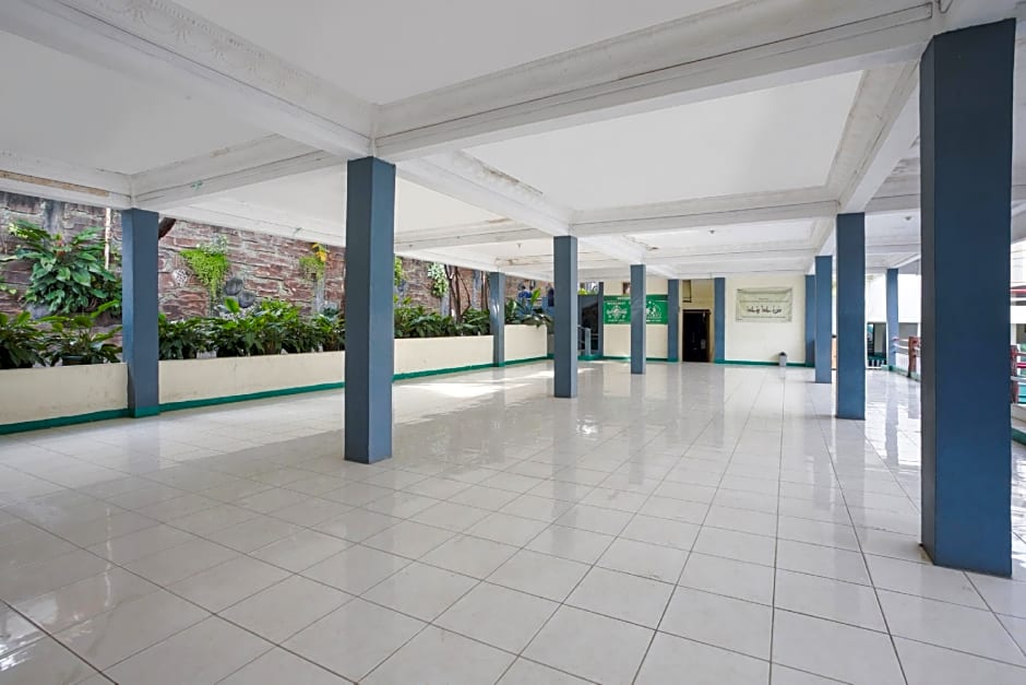 2996 Penginapan Villa Balong Bho