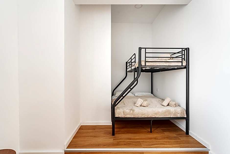 Modern Central City Rooms