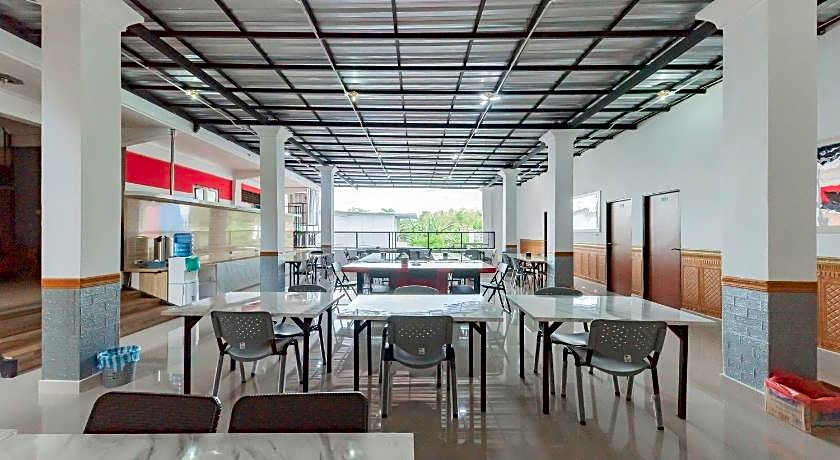 Urbanview Hotel syariah 99 Banjarbaru by RedDoorz