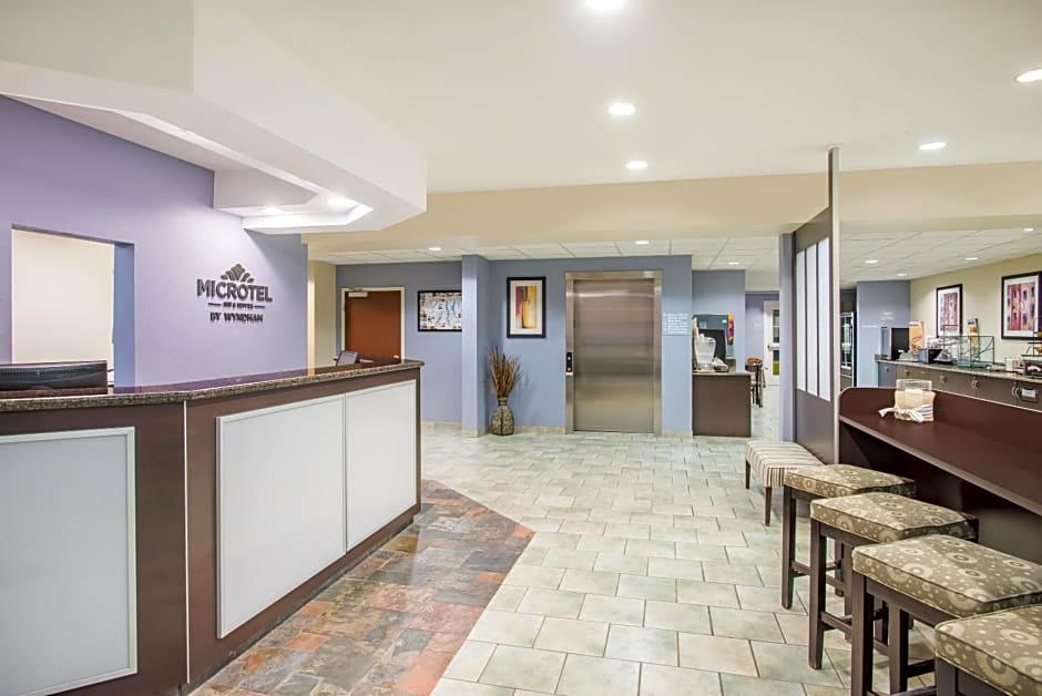 Microtel Inn & Suites by Wyndham Geneva