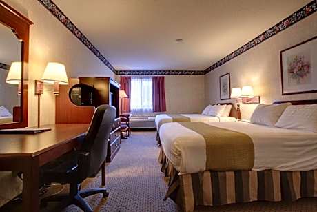 Queen Room with Two Queen Beds - Non-Smoking