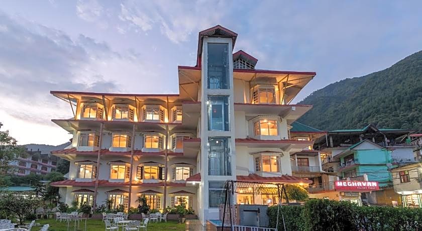 Meghavan Resort By DLS Hotels