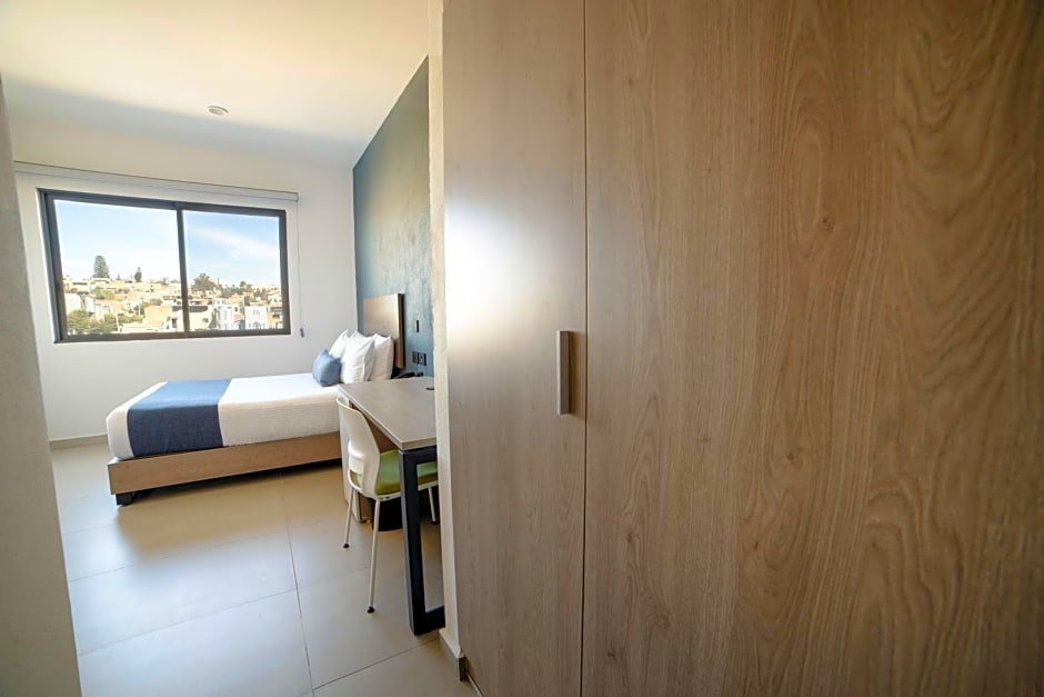 TH HOTEL & VIVIENDA