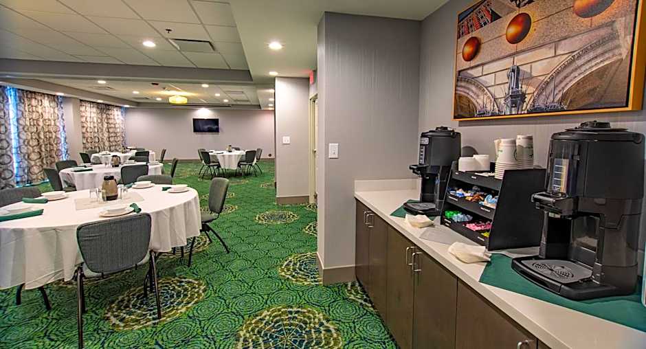 Holiday Inn Knoxville N - Merchant Drive By IHG