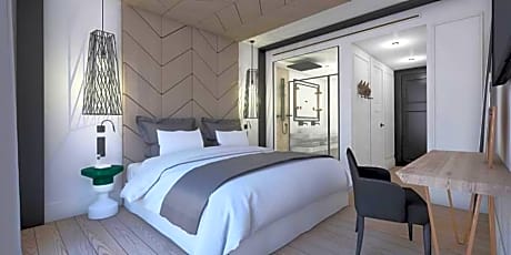 Triple Room 2 Adults + 1 Child - Breakfast Included Early Booking 15D PKG