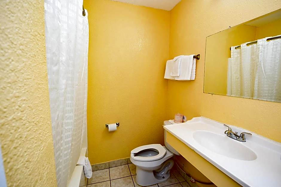 Economy Inn Beebe