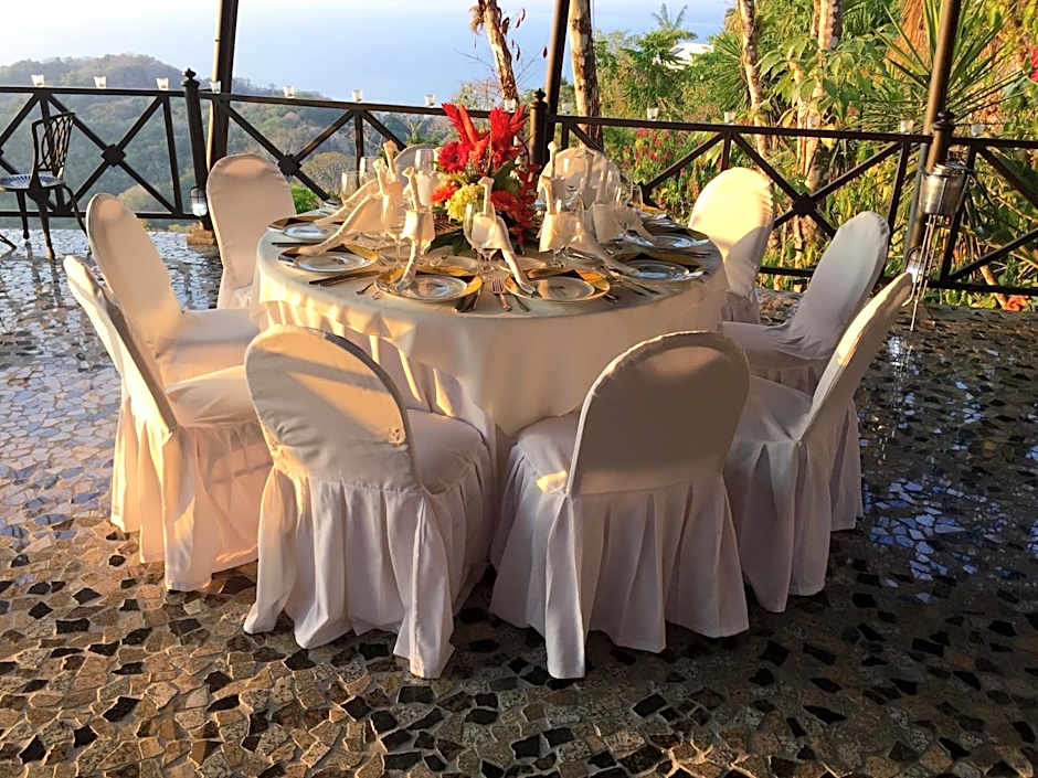Hotel Villa Caletas