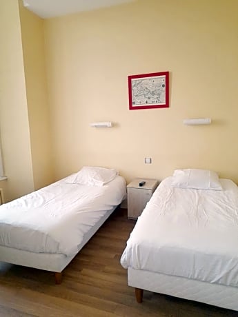 Twin Room with TV