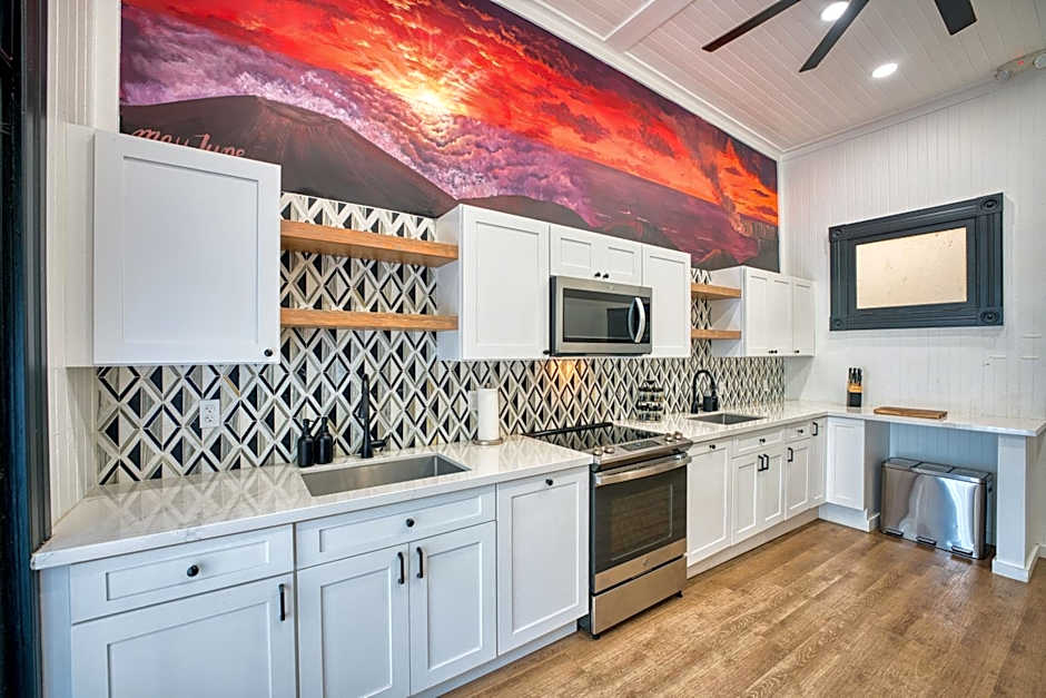 Howzit Hostels Hawaii