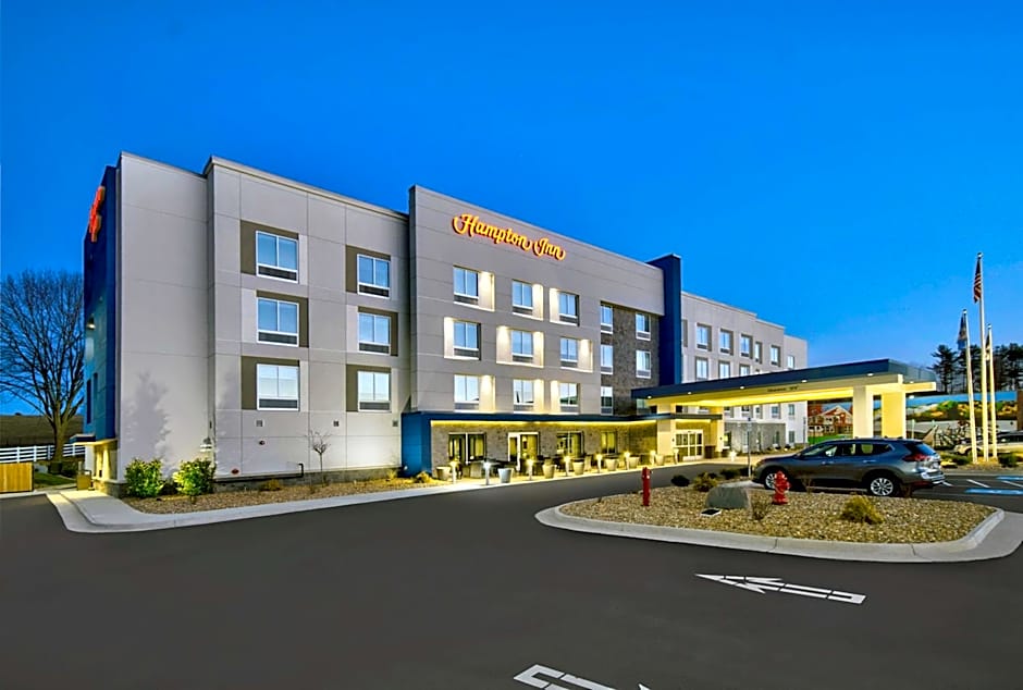 Photo 1 of 40 of Hampton Inn By Hilton Abingdon, Va
