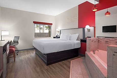 Ramada by Wyndham Locust Grove