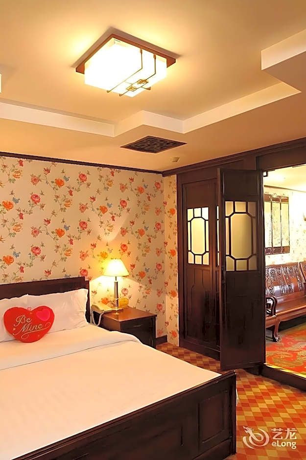 Xinhua Hotel