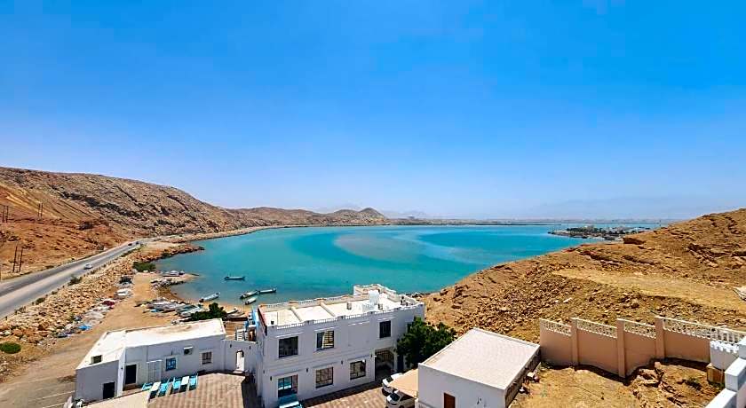 Al Ayjah Plaza Hotel