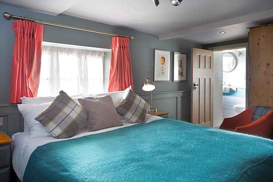 The Ostrich Inn Colnbrook London Heathrow