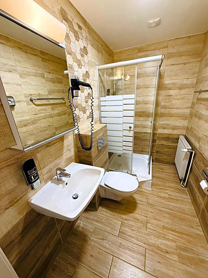 Hotel Pension Baron am Schottentor