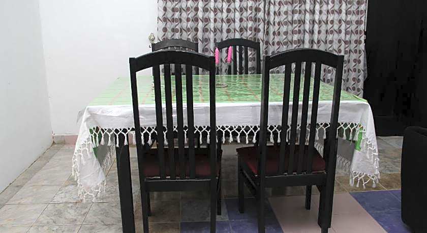 Kingfisher Family Guest & Hostel – Anuradhapura, IA