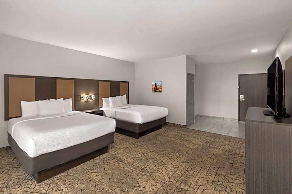 La Quinta Inn & Suites by Wyndham Mcalester