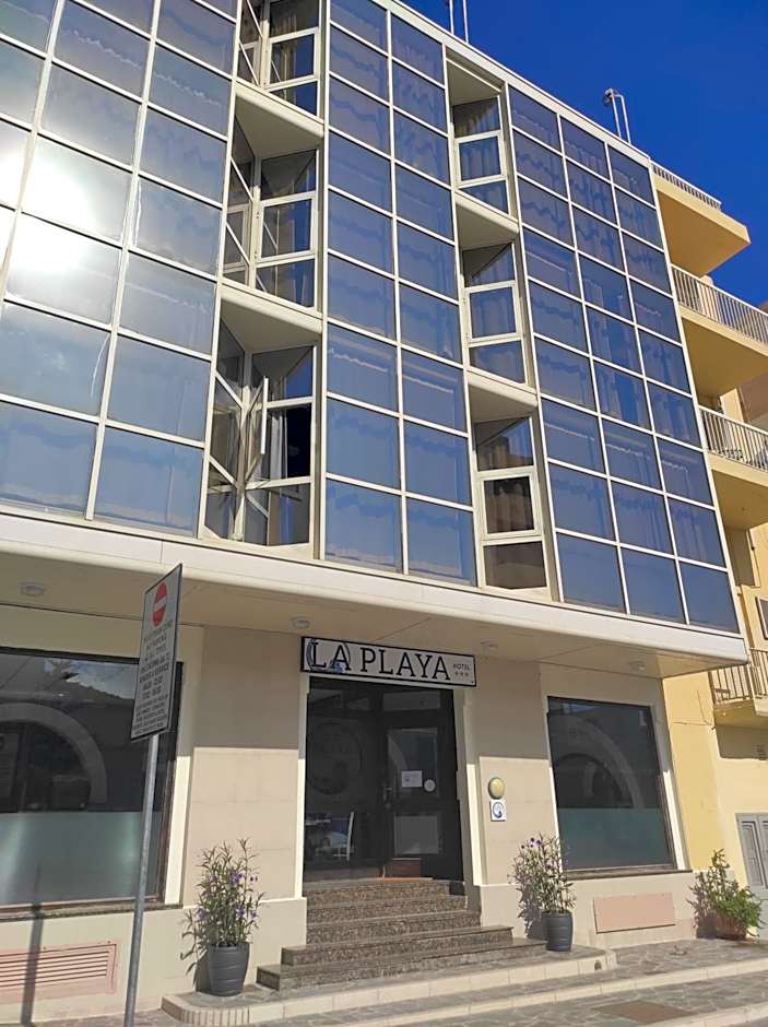 La Playa Hotel