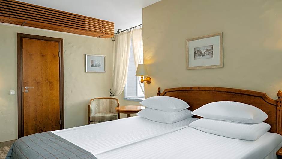 Rixwell Collection Savoy Boutique Hotel