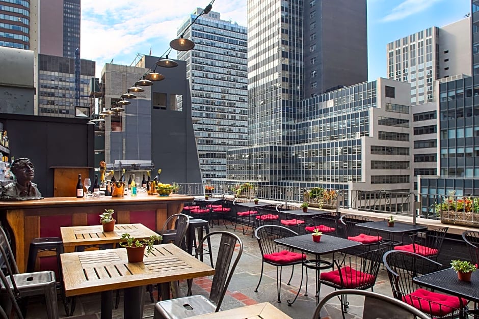 Roger Smith Hotel – New York, NY