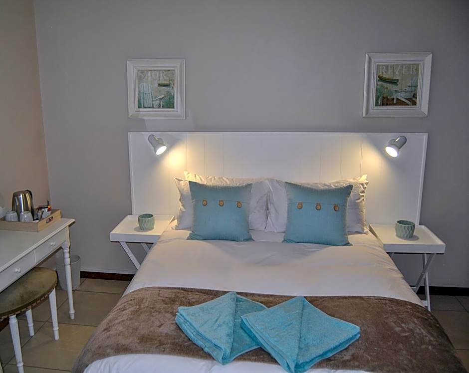 Hamilton Urban Farm Guest House