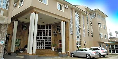 De-Castle Luxury Home