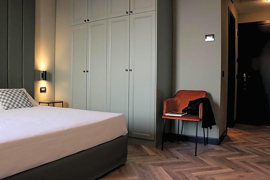 Panoramic Hotel Plaza