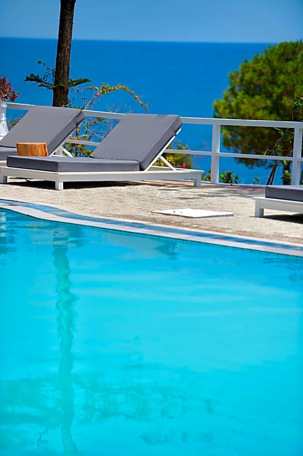 Akra Morea Hotel & Residences