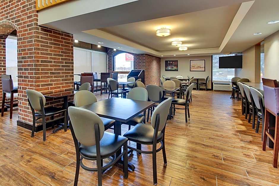 Drury Inn and Suites Poplar Bluff