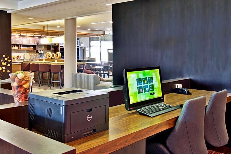 Courtyard by Marriott Clarksville