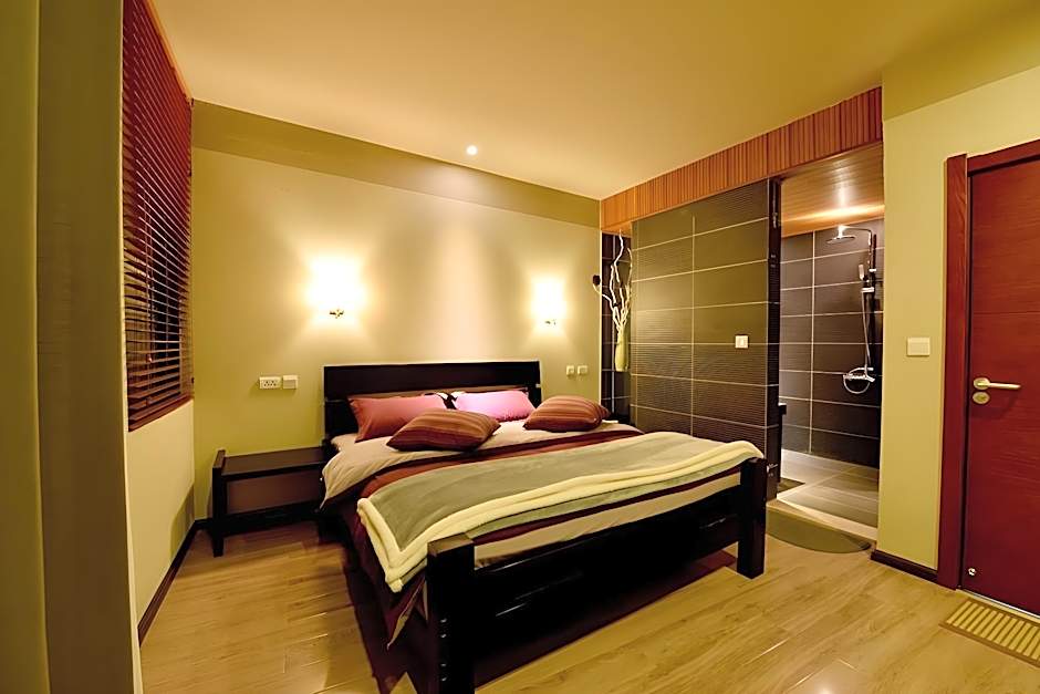 Foto 1 daripada 5 — 1 King Bed, View