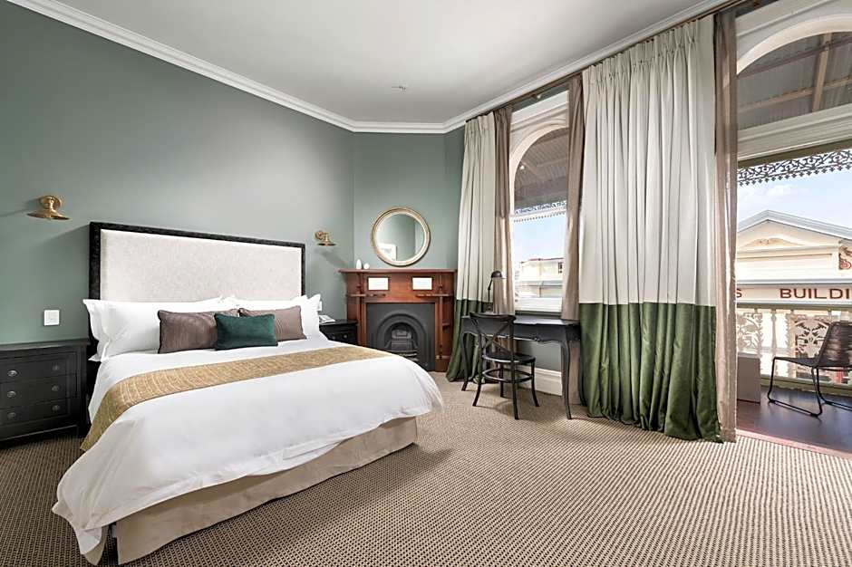 The National Hotel