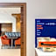 Holiday Inn Express & Suites Sarasota Bradenton
