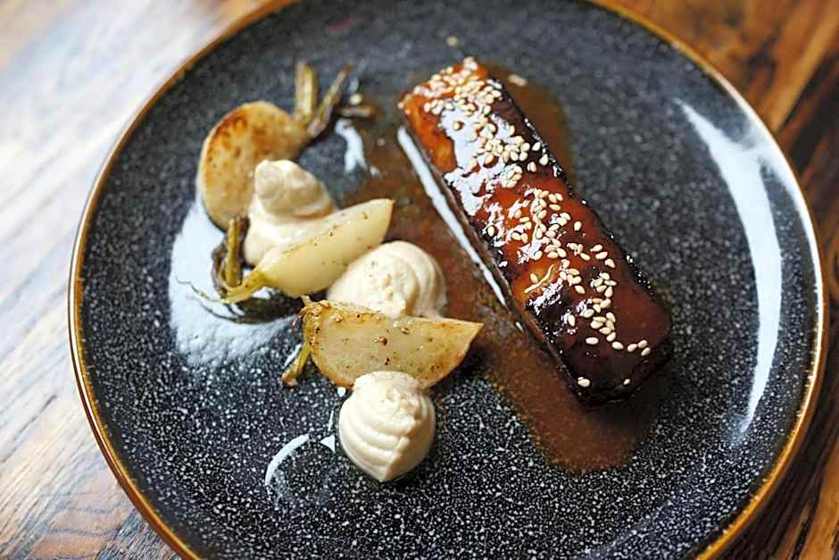 The Esquire Hotel Downtown Gastonia, an Ascend Collection Hotel