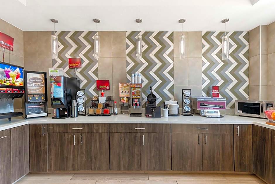 Best Western Plus Des Moines West Inn And Suites