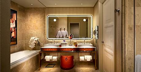 Deluxe Lake View Room