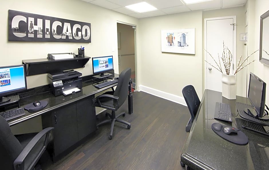 Holiday Inn Express Chicago - Magnificent Mile By IHG