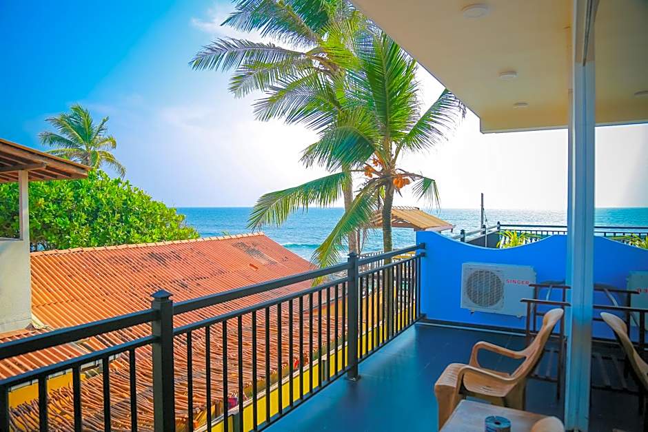 Funky Hotel – Hikkaduwa, CO