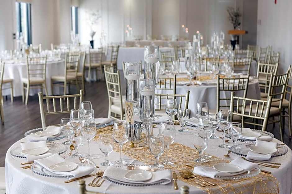 C Hotel By Carmen's, BW Premier Collection