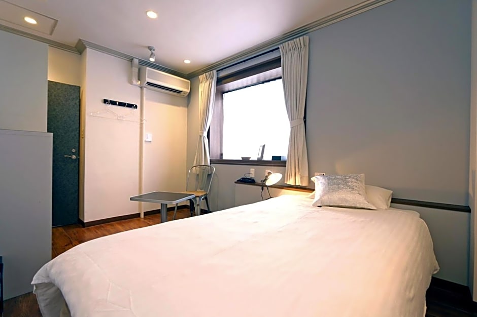 Hotel 3 O'Clock Tennoji