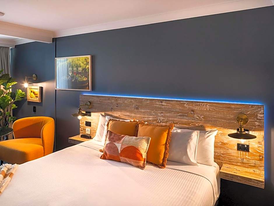 Ibis Styles Orange Hotel