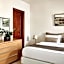 Hotel Adonis