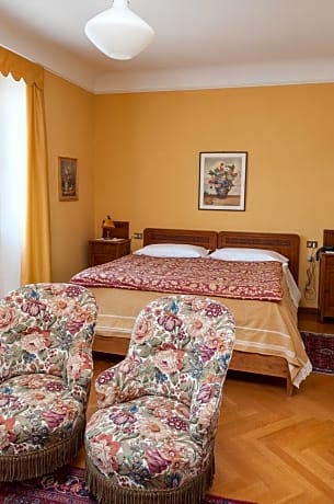 Superior Double Room with Lake View