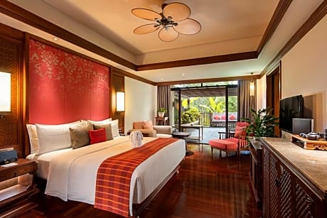 Deluxe River View Terrace Room (King Bed)