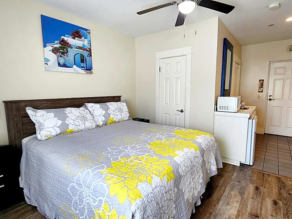 Santa Paula Inn