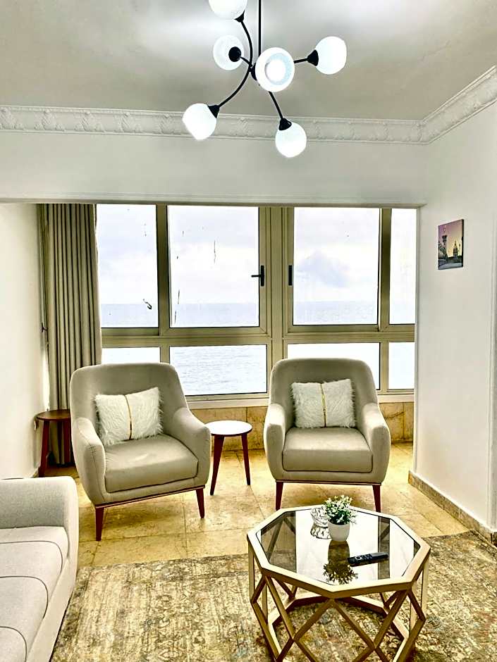 ALEX HOMES - Stanley Cozy Apartments with Direct Sea View