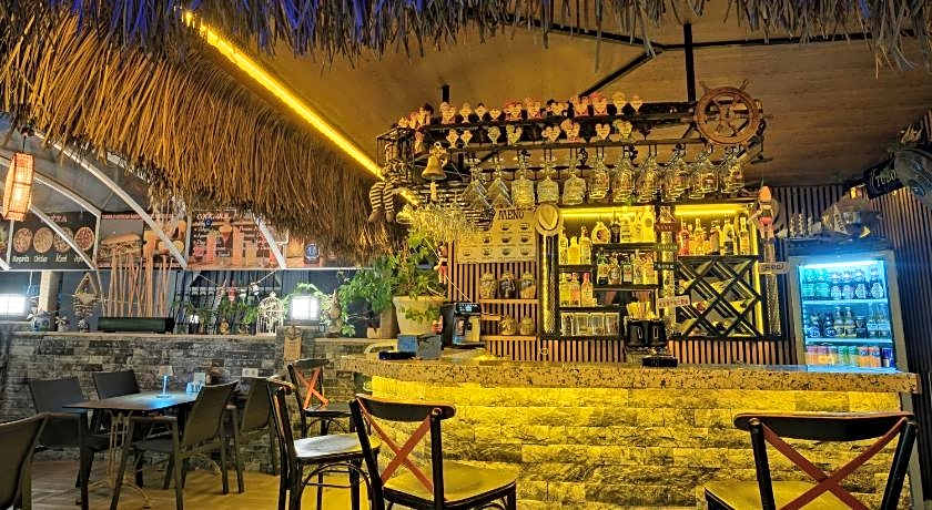 MONİ HOTEL