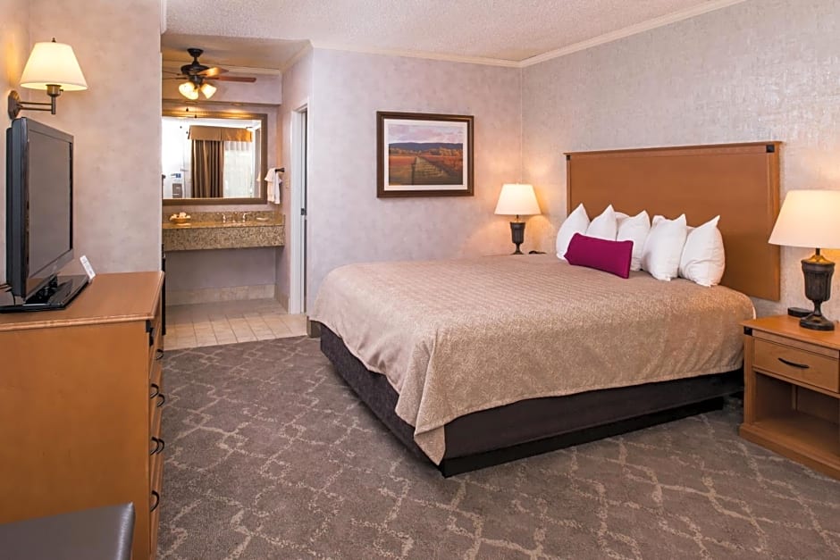 Best Western Plus Black Oak