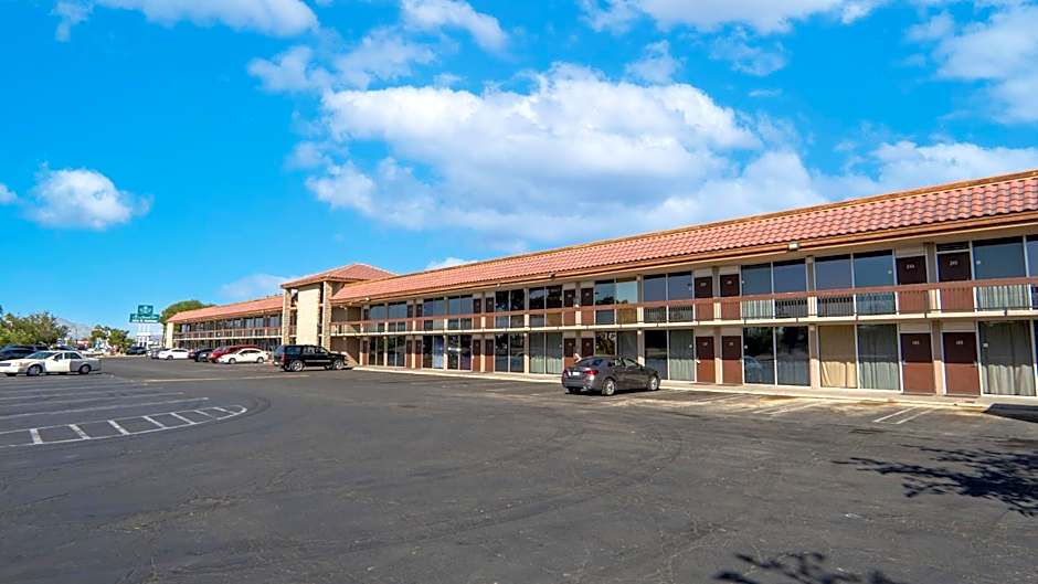 Motel 6 Victorville, CA - Civic Center / Route 66